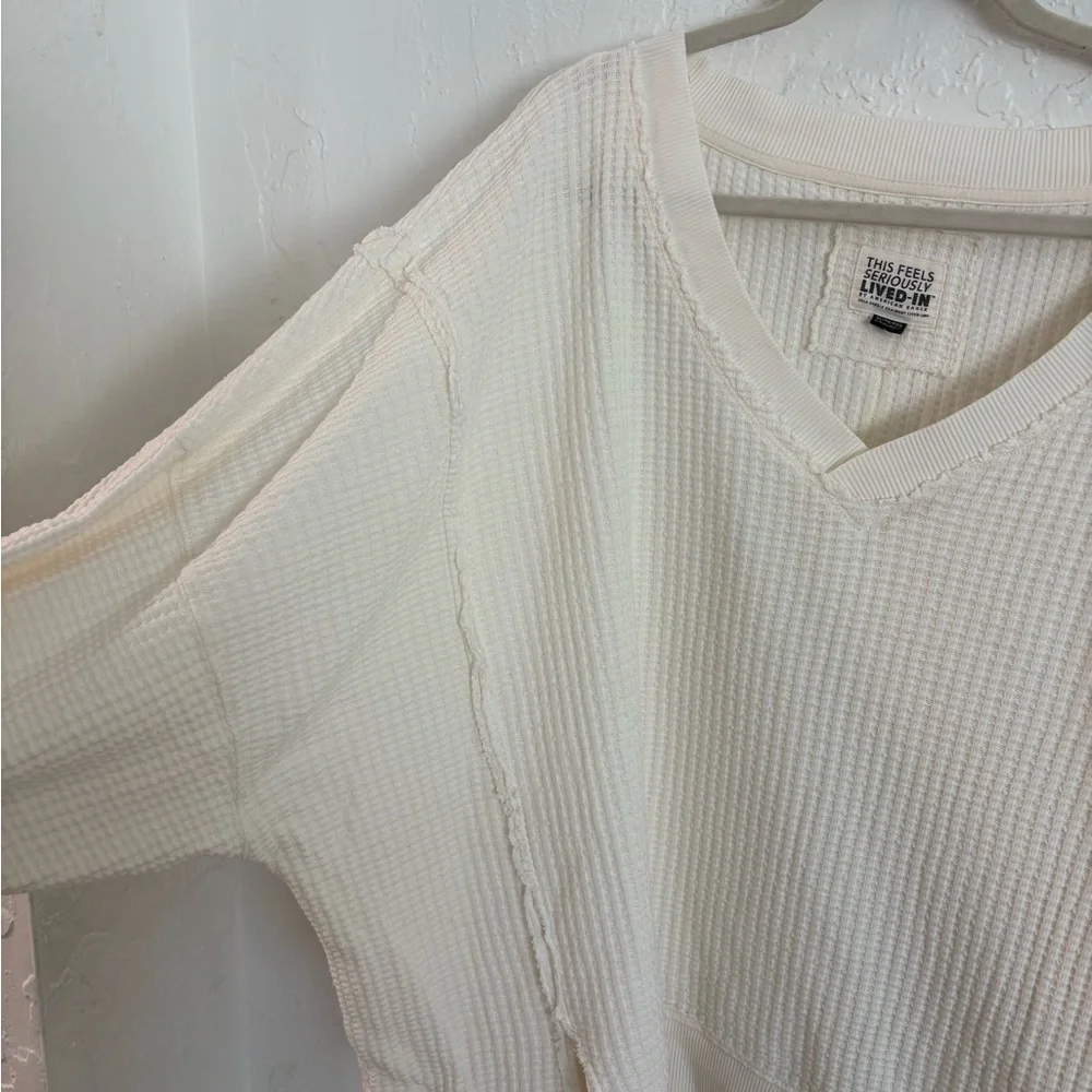 American Eagle Outfitters Cream V-Neck Sweater - Picture 4 of 6
